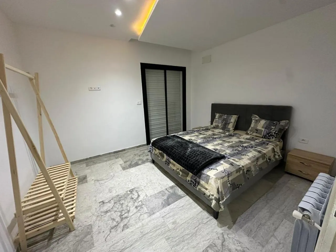 Residence Dhekra S2 R2 Tunis 0*,  Tunisia
